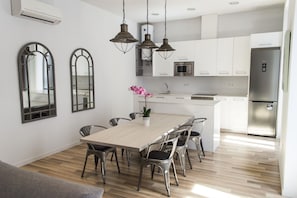 Fridge, microwave, oven, dishwasher