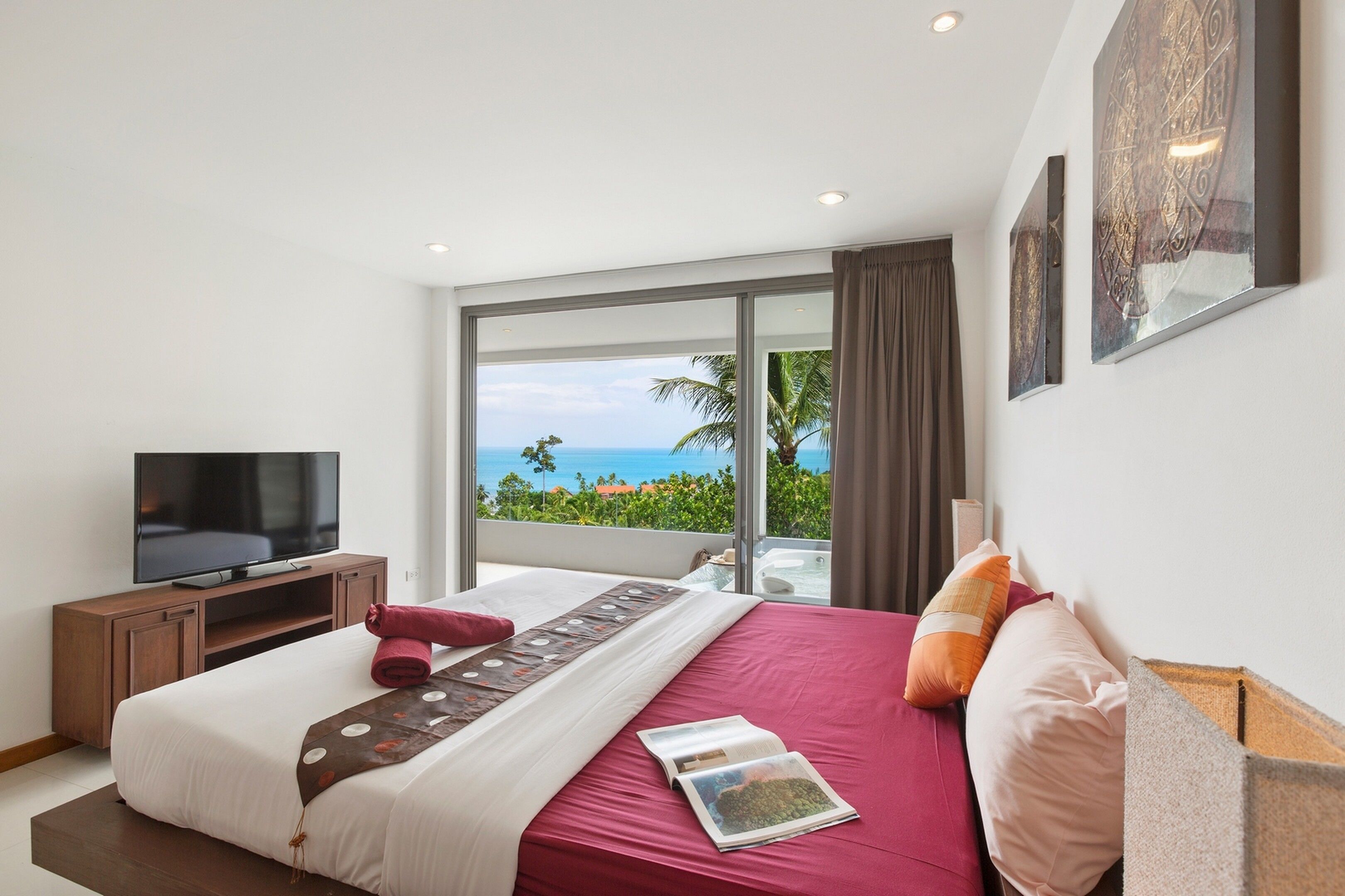 1-Bedroom Apartment | 1 kamar tidur, brankas, dan didekorasi berbeda-beda