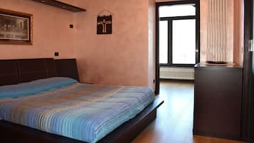 2 chambres, coffres-forts dans les chambres, chambres insonorisées