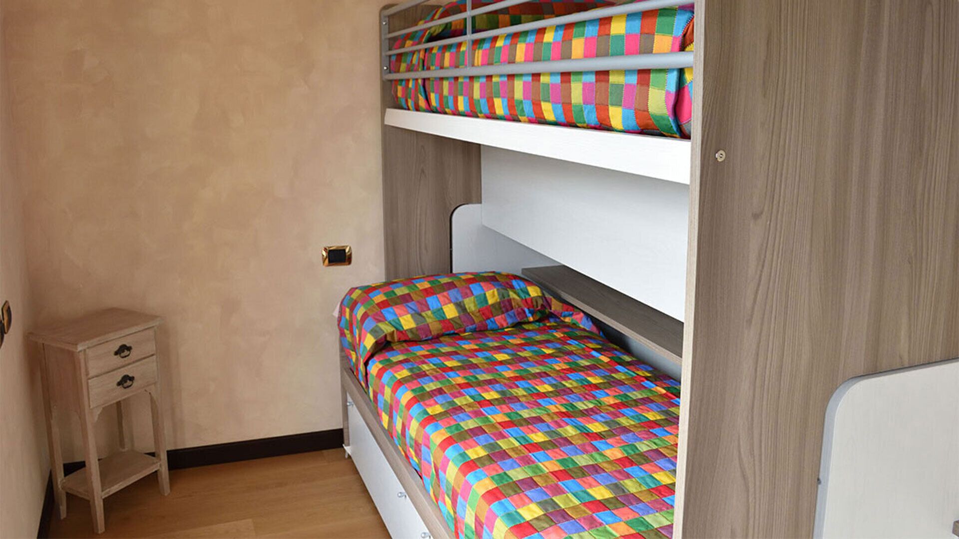 2 habitaciones, caja de seguridad en la habitación y insonorización 