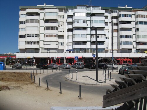 MARESOL-Apartment on the beachfront at <br>Av. General Humberto Costa da Caparica