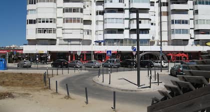 MARESOL-Apartment on the beachfront at <br>Av. General Humberto Costa da Caparica