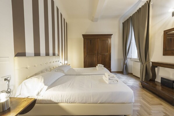 2 soverom, strykejern/-brett, wi-fi og sengetøy