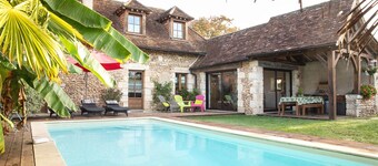 Private swimming pool (heated in season), peace and quiet, charming house : Chez Milou
