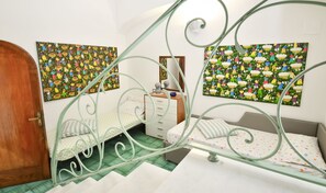 3 bedrooms, in-room safe, iron/ironing board, free WiFi