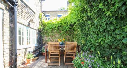 Immaculate 5 * Cape-Cod-innoittamana Spencer House