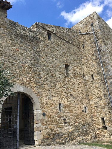 Medieval Tower in the village of MONTELAGELLO PG