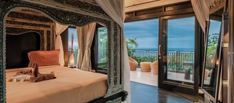 Villa Jempiring: Luksus villa i Balinese stil med fantastisk havutsikt!