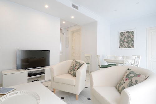 Among magnolias, in the heart of the city ...