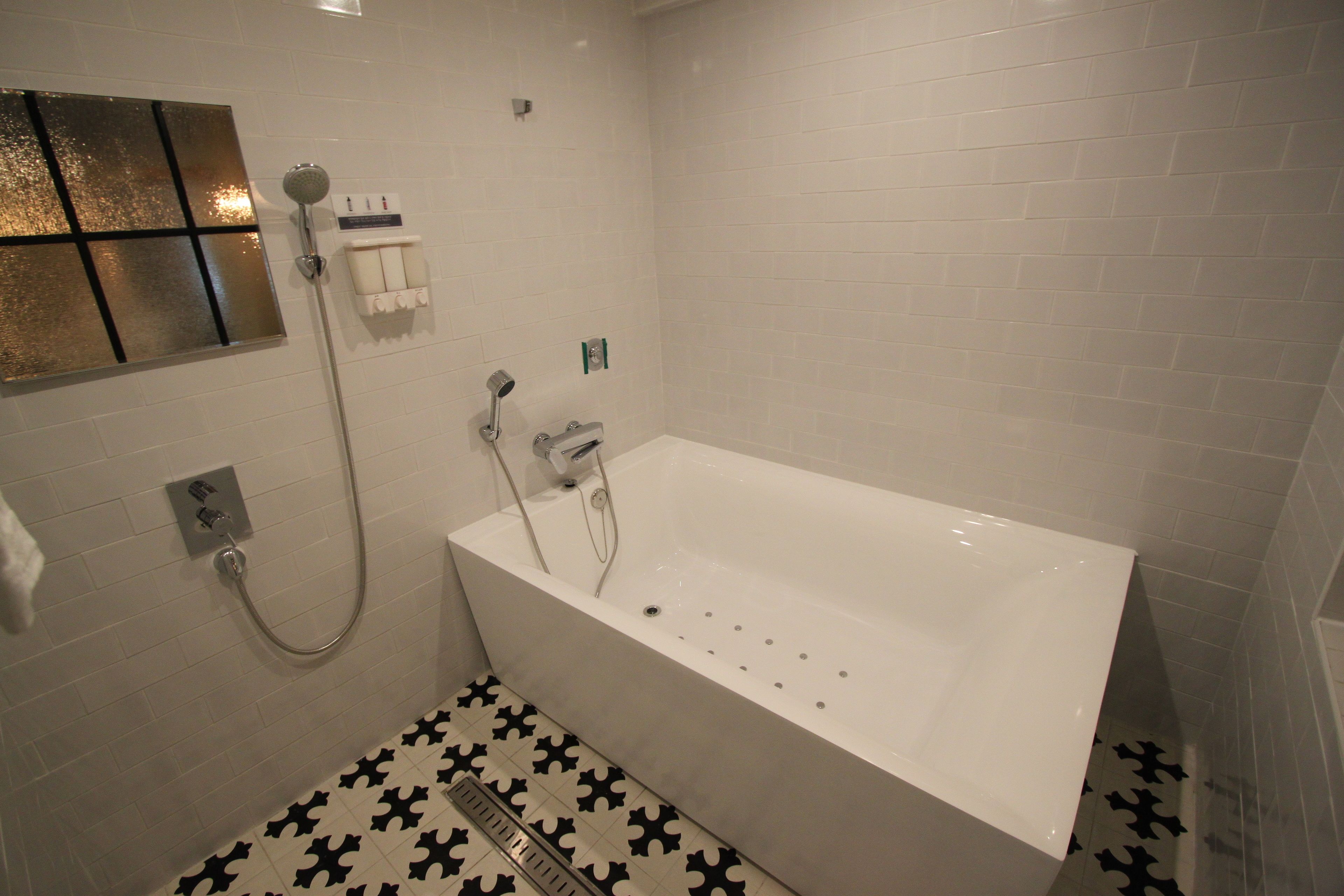 Bañera profunda