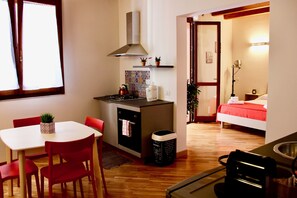 Dining - WelcHomeLoft: holiday home (Palermo)