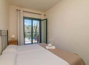 2 Schlafzimmer, Bügeleisen/Bügelbrett, Internetzugang, Bettwäsche