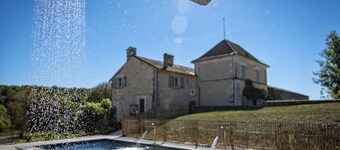 Refined property 7 Bedr (7/17 p) on private 80 acres Heated Pool Pond and Horses