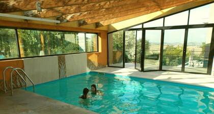 Panoramic hillside accommodation