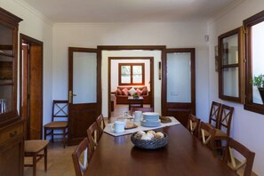 Dining - Cottage `Es Pinaró` (Manacor)