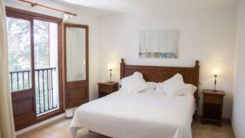 3 多间卧室、熨斗/熨衣板、WiFi、床单