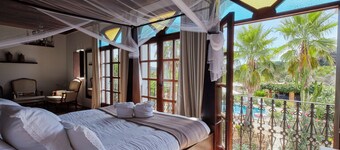 AUTHENTISCHE VILLA IBICENCA ZWISCHEN DEN BERGEN, 10 MIN VOM STRAND.