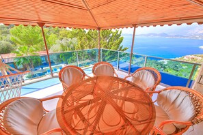 Appartement Tradition, 2 chambres, balcon, vue mer | Balcon