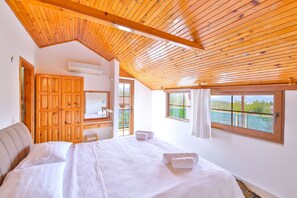 Traditional-Apartment, 2 Schlafzimmer, Balkon, Meerblick
