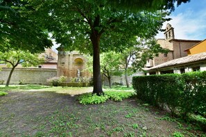 Property grounds - Palazzo Alavolini-the Loft Suite. Historic center. 10 minutes walking to the sea. (Fano)