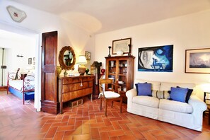 2 bedrooms, iron/ironing board, travel crib, free WiFi