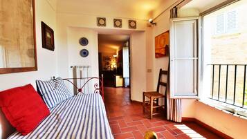 2 chambres, fer et planche Ă repasser, lit parapluie, Wi-Fi gratuit