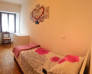 1 sovrum, gratis wi-fi och sängkläder