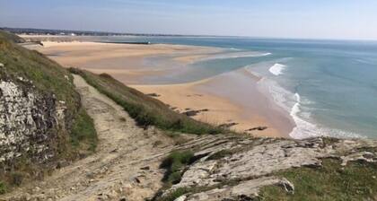 Ideally located between Mont St Michel and the landing beaches