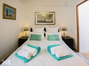 3 soverom, strykejern/-brett, reiseseng for barn og wi-fi (inkludert)