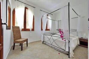 3 dormitorios, tabla de planchar con plancha, wifi gratis y ropa de cama