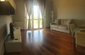 TV - MY HOME FIVE LANDS<br>011 015-LT-0035 (La Spezia)