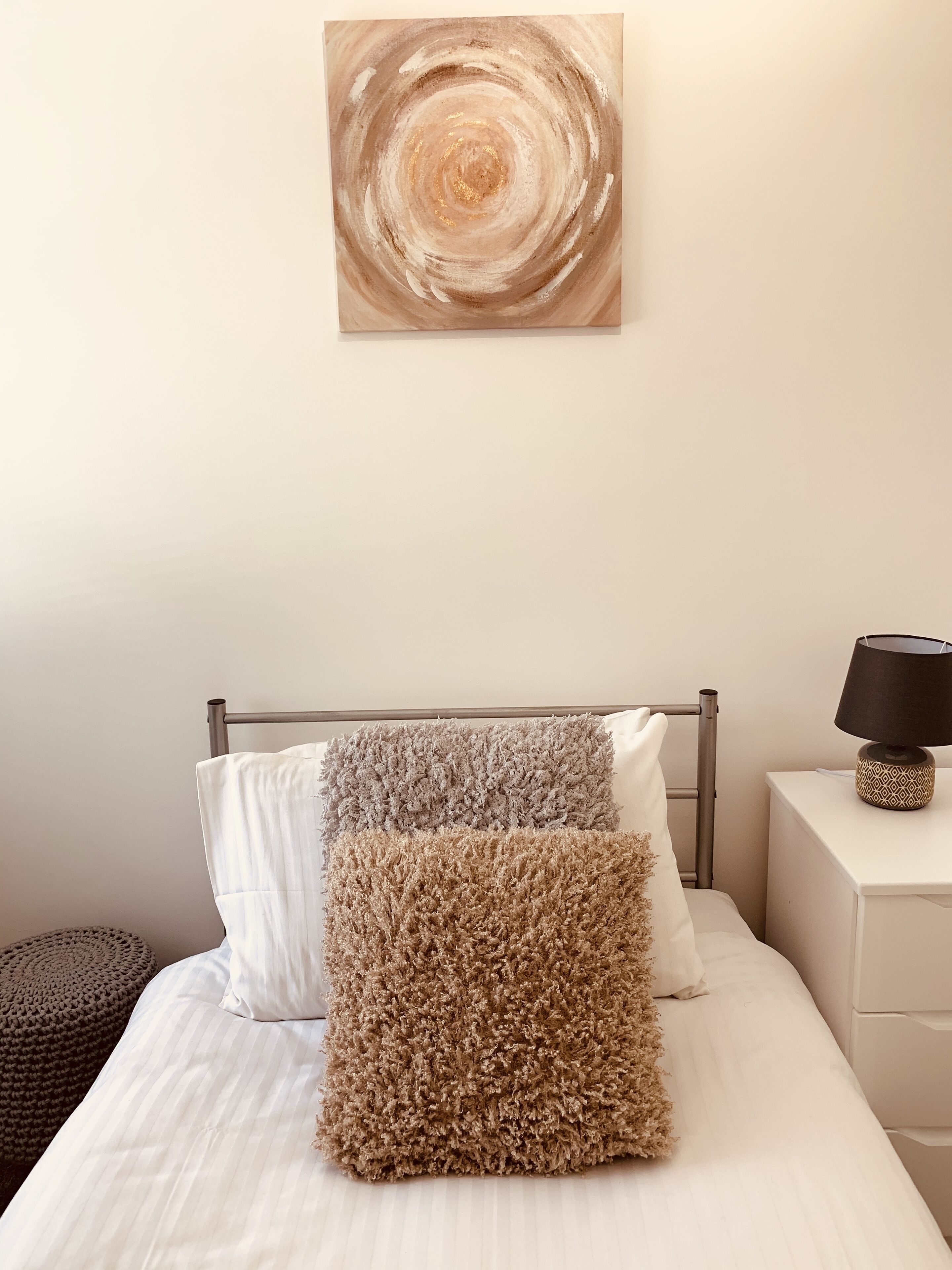 2 bedrooms, iron/ironing board, free WiFi