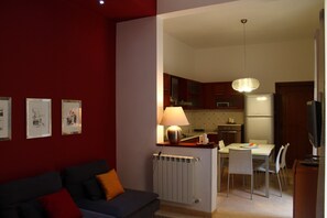 TV - WONDER FLAT ORTIGIA: elegant apartment (Siracusa)