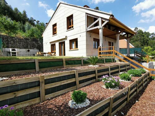 Baixo O Castelo House