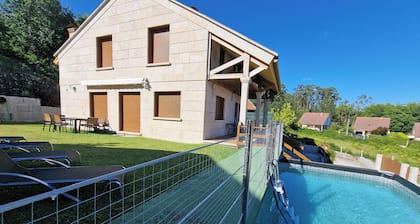 Baixo O Castelo House