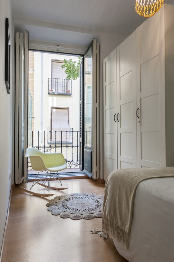 1 bedroom, iron/ironing board, free WiFi, bed sheets - Madrid de los Austrias I-Apartment in Historical Madrid (Madrid)