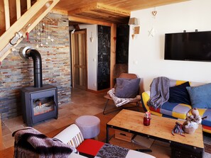 TV, fireplace, video games, DVD player - Rare Val Thorens Superb apartment in detached chalet. Calm, cocooning. (Les Belleville)