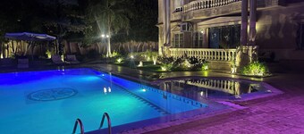 Al Frdous luxury holiday home