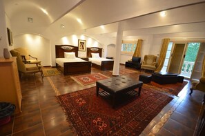 5 chambres, chambres insonorisées, fer et planche à repasser