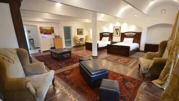 5 bedrooms, soundproofing, iron/ironing board, free WiFi