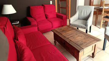 Tafelvoetbal en een tafeltennistafel