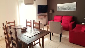 Tafelvoetbal en een tafeltennistafel