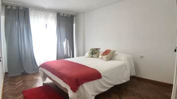 2 chambres, fer et planche Ă  repasser, Wi-Fi, draps fournis