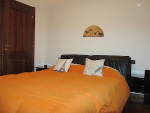 1 chambre, fer et planche Ă repasser, lit parapluie, Wi-Fi gratuit