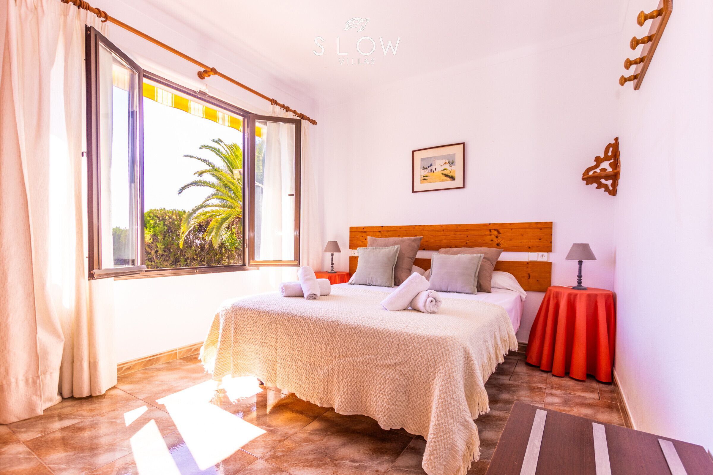 6 bedrooms, iron/ironing board, free WiFi, bed sheets