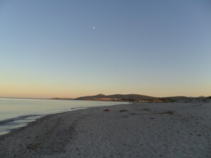 On the beach, sun loungers, beach towels - Beautiful sea view and relaxation - All inclusive!  (Budoni - Frazione Birgalavò)