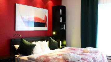 Double Room, 1 King Bed (Das Rote Zimmer) | Room amenity