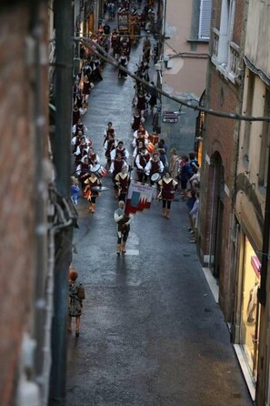 Nicht klassifiziertes Bild, 2 von 17, Schaltfläche