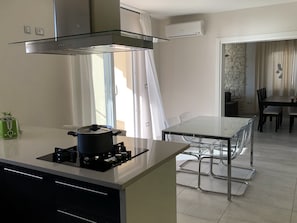 Dining - New apartment (128m2), terrace, sea view, A / C, Free Wifi & parking  (Rabac)