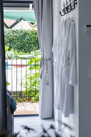 Interior - Detached house with swimming pool in a protected natural area (Den Dolder)